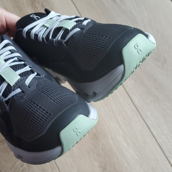 On Running Cloudrunner Womens Shoes Size 9 - Picture 6 of 11